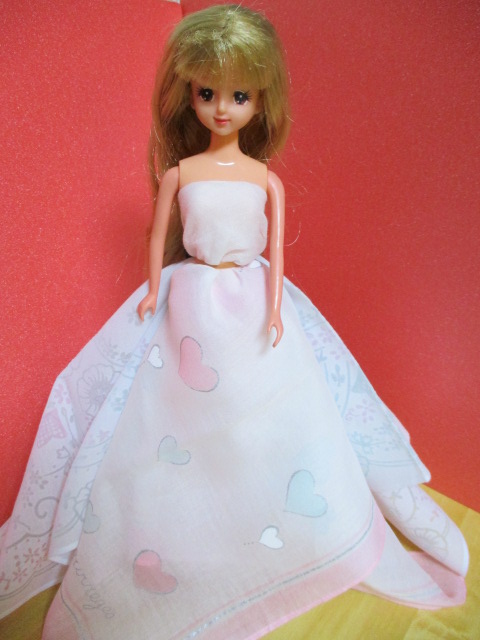 リカちゃん人形のウエディングドレス ハンカチを使って簡単に めぐらいふ